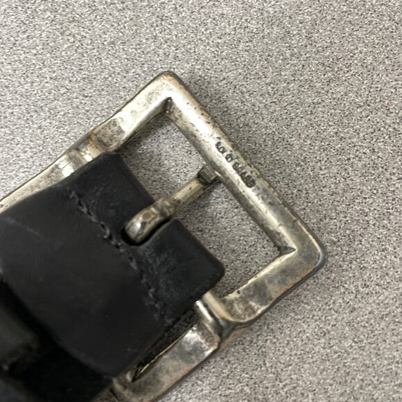 J Crew Leather Belt Mens 28 Black Silver Buckle Embossed Logo Preppy Classic * - Picture 8 of 11